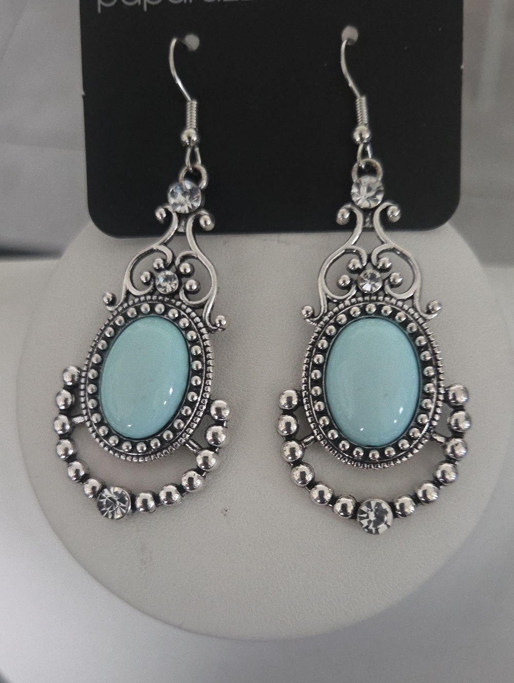 Paparazzi Cameo And Juliet Blue Earrings NWT